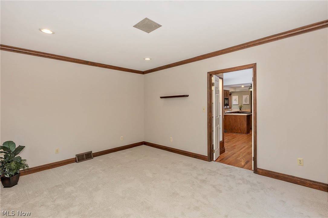 2528 Ashurst Road University Heights OH 44118