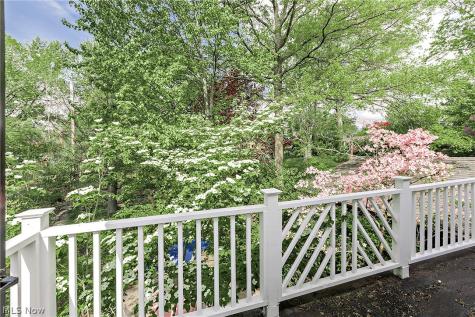 2528 Ashurst Road University Heights OH 44118