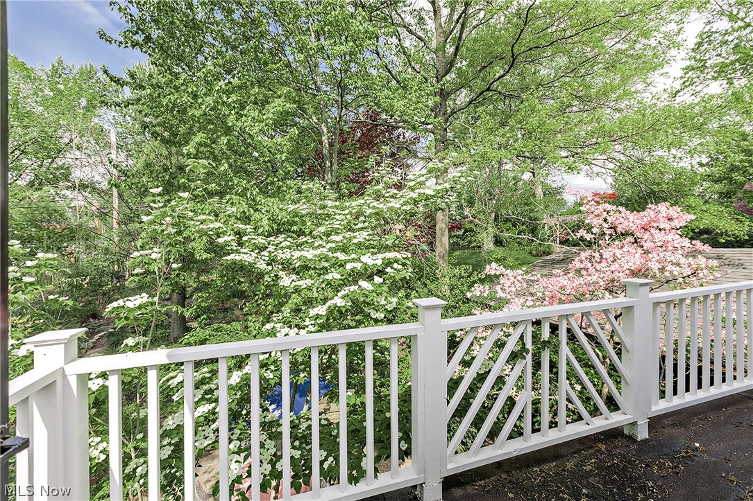 2528 Ashurst Road University Heights OH 44118