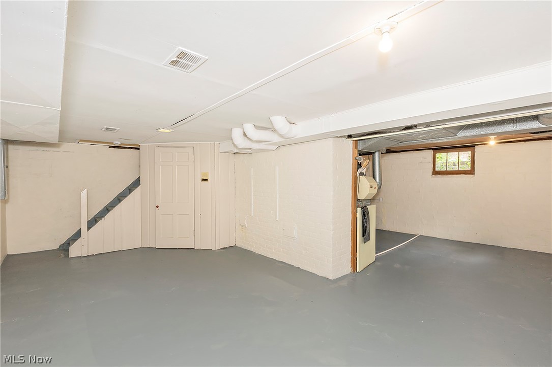 2528 Ashurst Road University Heights OH 44118