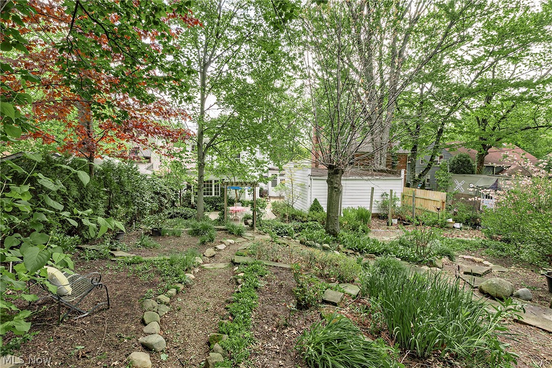 2528 Ashurst Road University Heights OH 44118