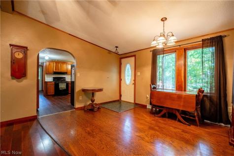 121 Skeleton Road NW Dellroy OH 44620