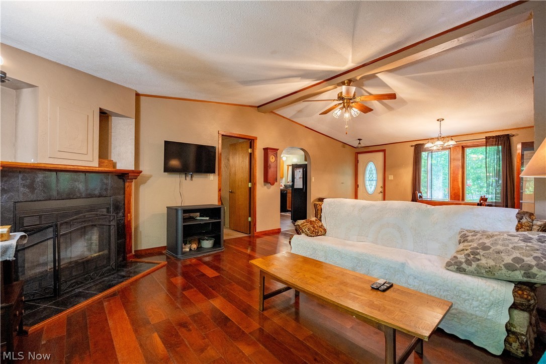 121 Skeleton Road NW Dellroy OH 44620