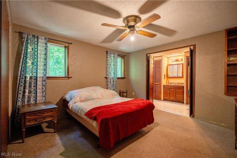 121 Skeleton Road NW Dellroy OH 44620