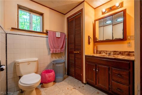 121 Skeleton Road NW Dellroy OH 44620