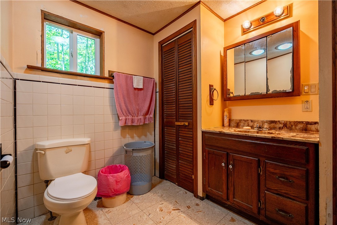 121 Skeleton Road NW Dellroy OH 44620