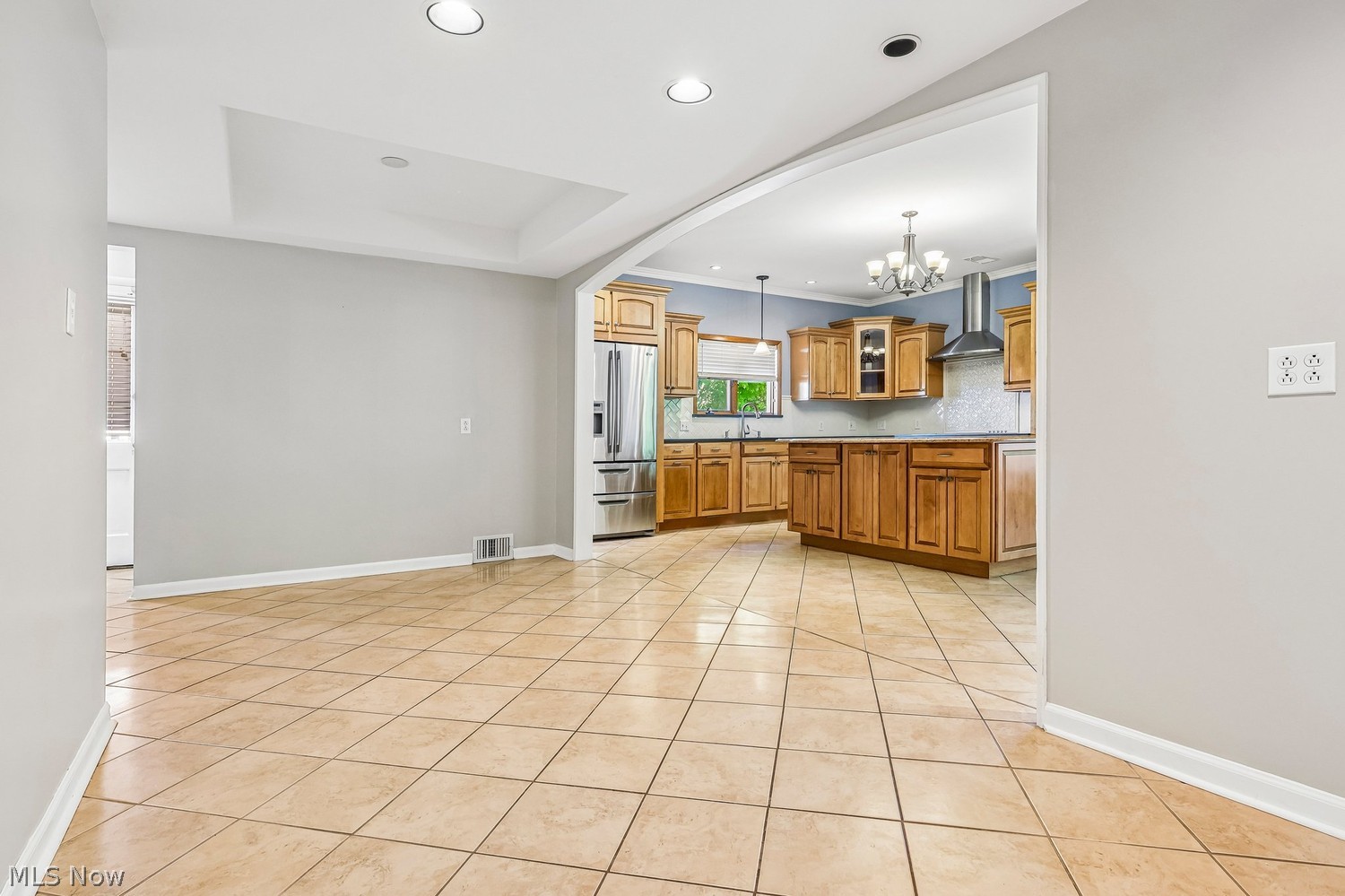 21887 E Byron Road Shaker Heights OH 44122