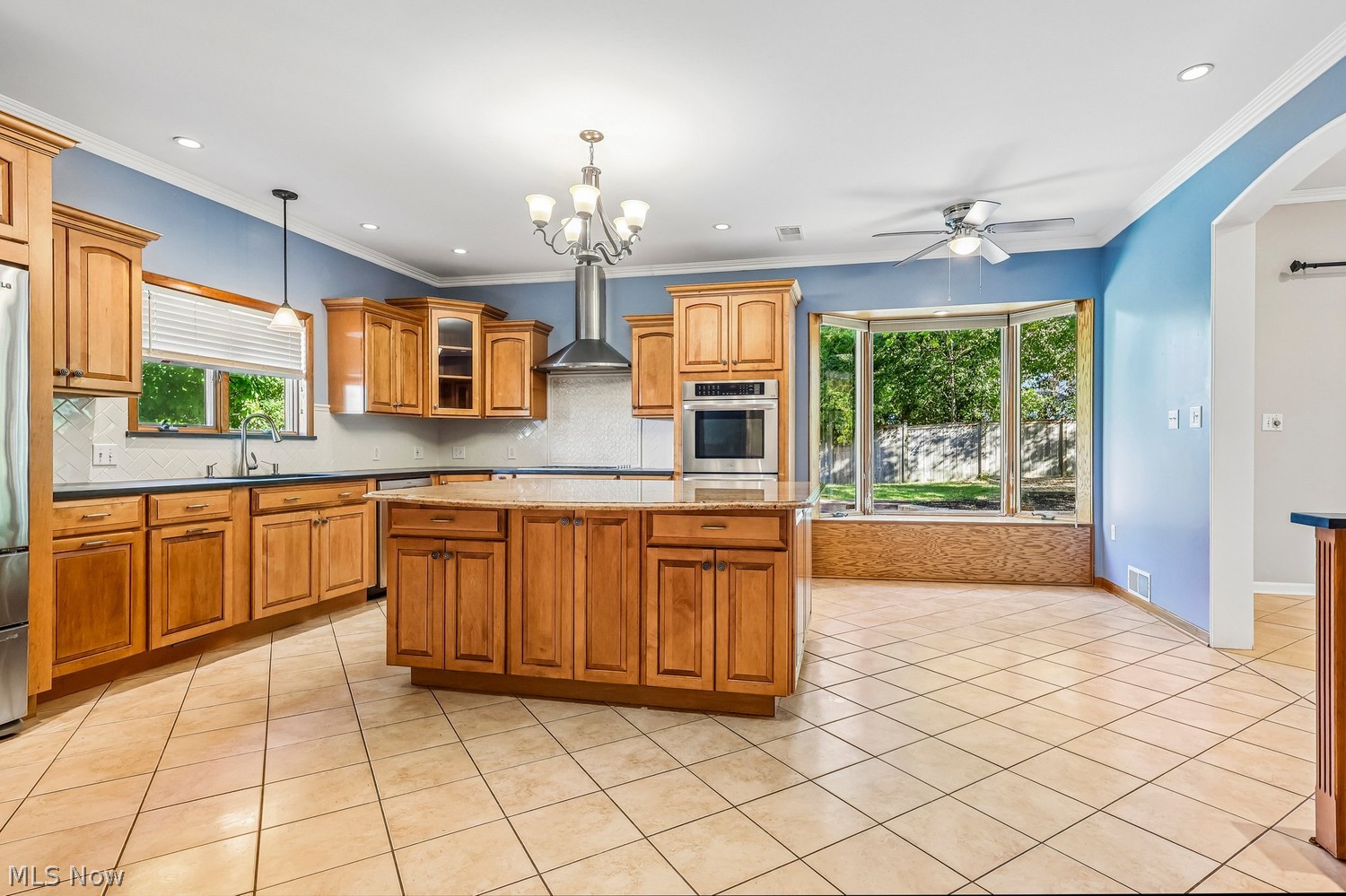 21887 E Byron Road Shaker Heights OH 44122