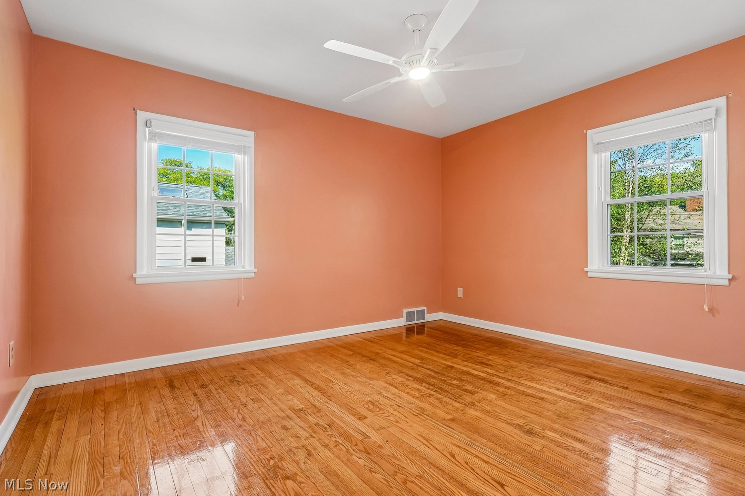 21887 E Byron Road Shaker Heights OH 44122