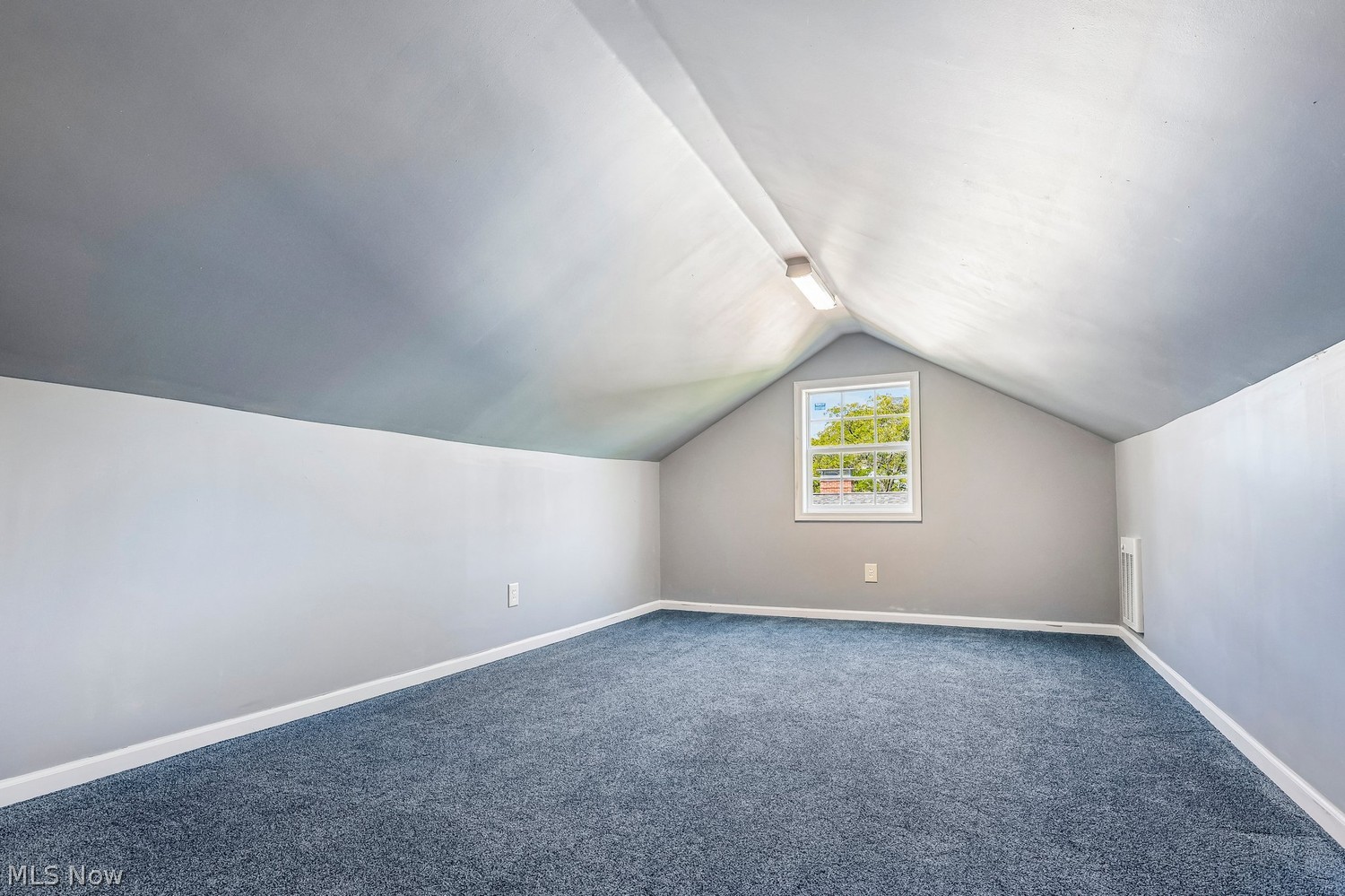 21887 E Byron Road Shaker Heights OH 44122