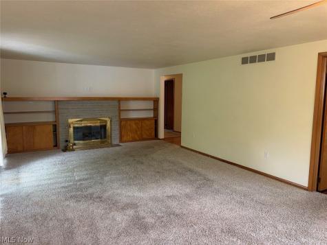 1034 N Pasadena Avenue Elyria OH 44035
