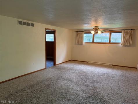 1034 N Pasadena Avenue Elyria OH 44035