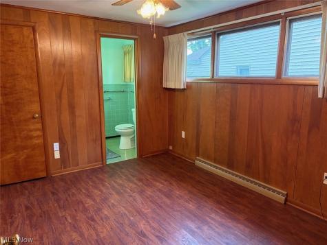 1034 N Pasadena Avenue Elyria OH 44035