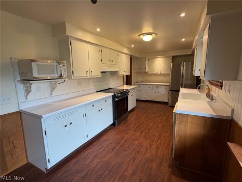 1034 N Pasadena Avenue Elyria OH 44035
