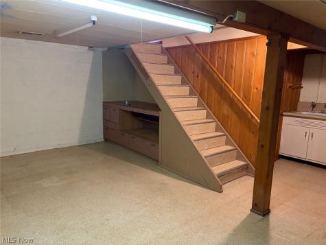 1034 N Pasadena Avenue Elyria OH 44035