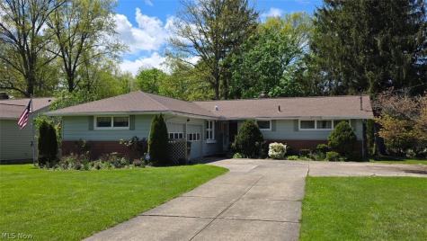 1034 N Pasadena Avenue Elyria OH 44035