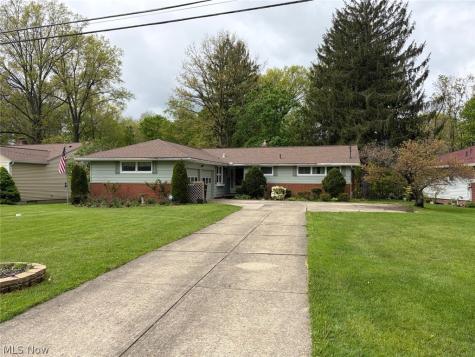 1034 N Pasadena Avenue Elyria OH 44035