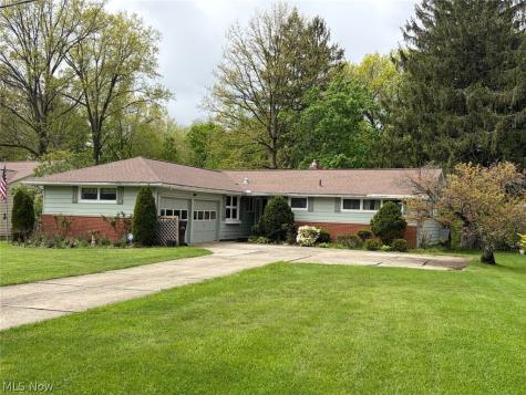 1034 N Pasadena Avenue Elyria OH 44035
