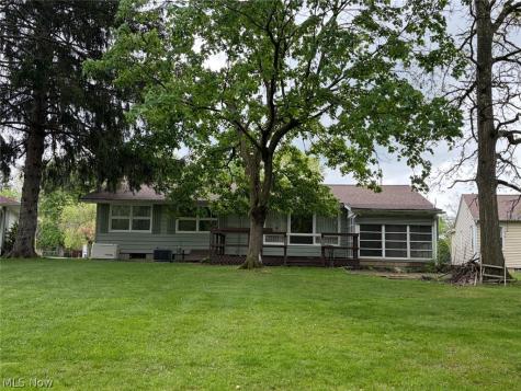 1034 N Pasadena Avenue Elyria OH 44035