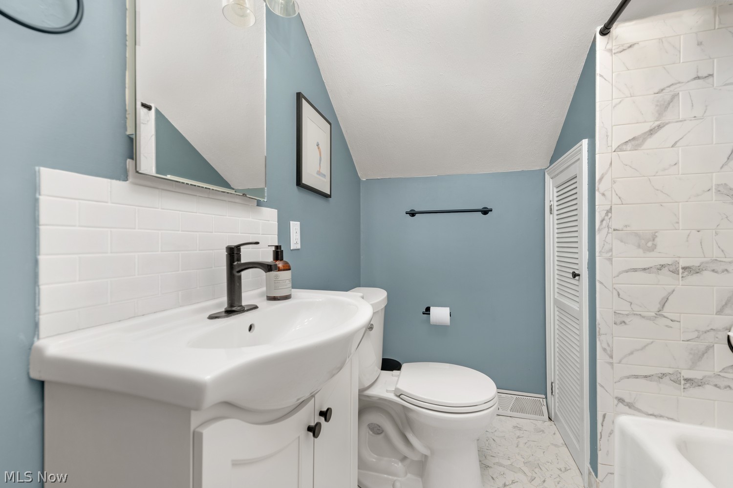 27852 Osborn Road Bay Village OH 44140