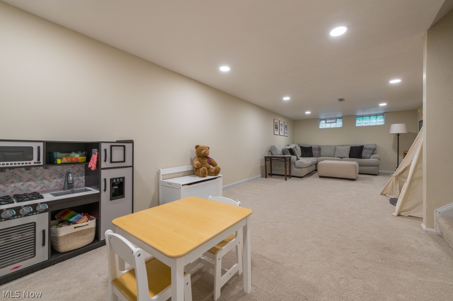 27852 Osborn Road Bay Village OH 44140