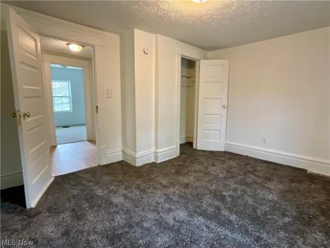 261 Russell Avenue Akron OH 44311