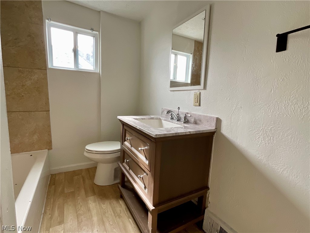 261 Russell Avenue Akron OH 44311