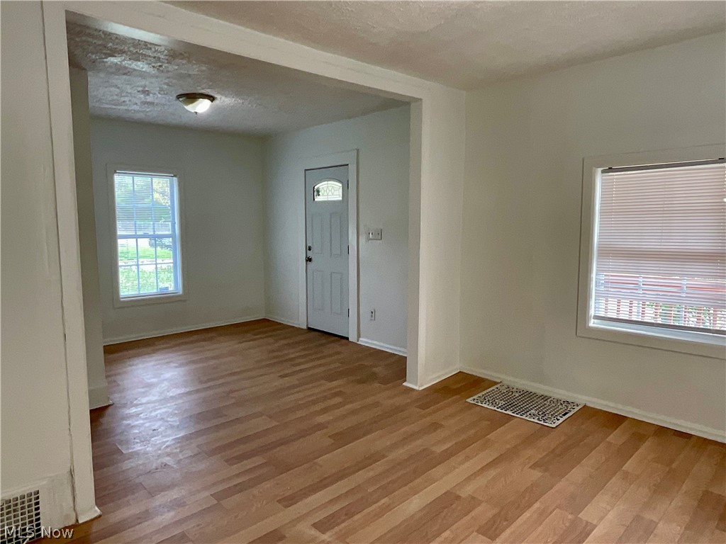 261 Russell Avenue Akron OH 44311