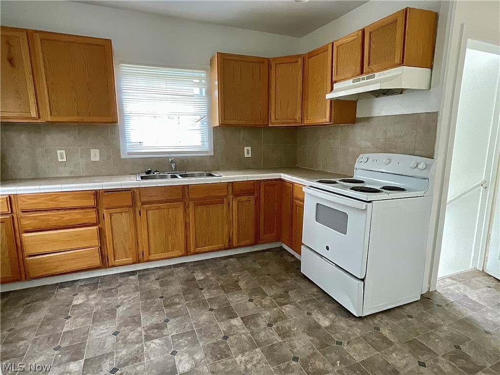 261 Russell Avenue Akron OH 44311