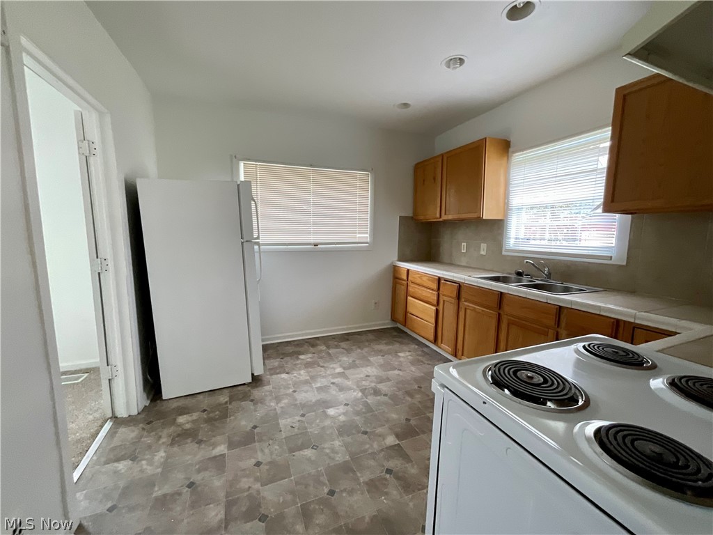 261 Russell Avenue Akron OH 44311