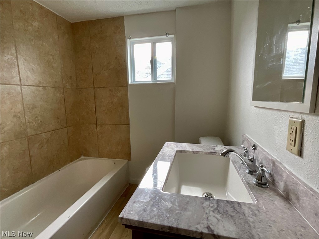 261 Russell Avenue Akron OH 44311