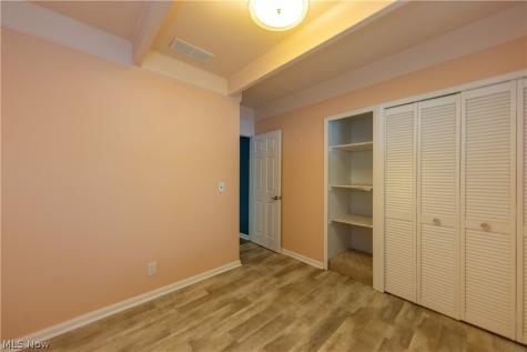 38847 Sunset Trail Willoughby OH 44094