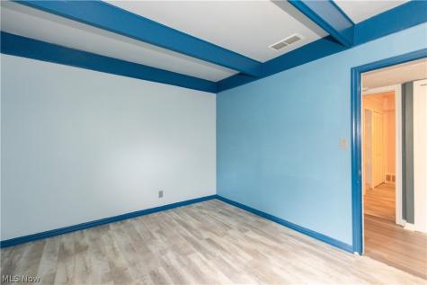 38847 Sunset Trail Willoughby OH 44094