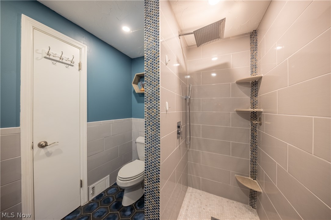 38847 Sunset Trail Willoughby OH 44094