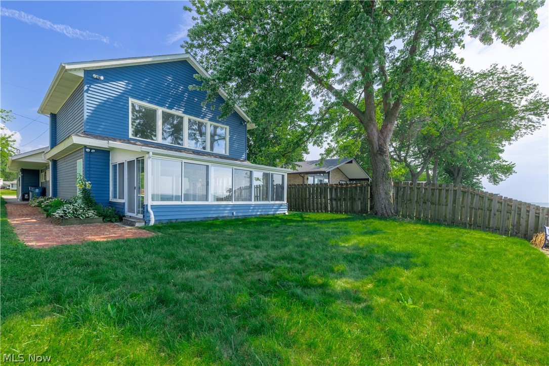 38847 Sunset Trail Willoughby OH 44094
