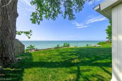 38847 Sunset Trail Willoughby OH 44094