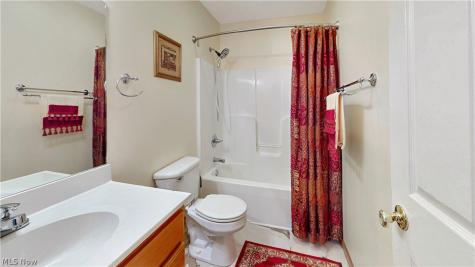 151 Heatherwood Drive Howard OH 43028