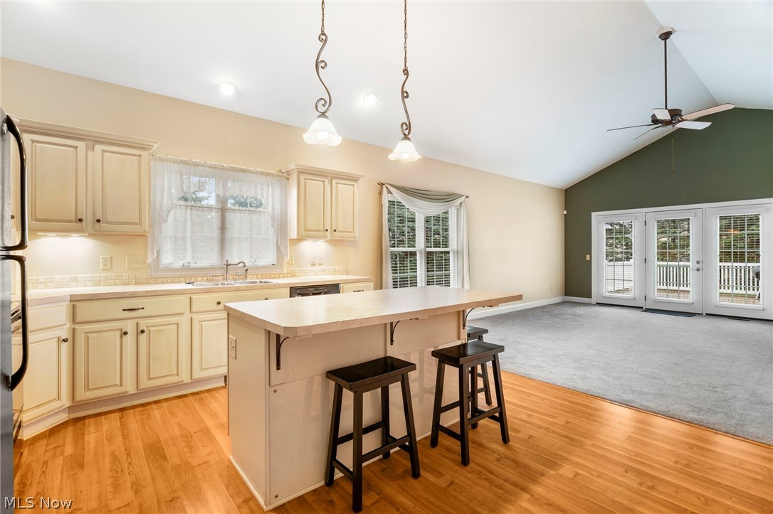 2041 Penhurst Circle NE North Canton OH 44720