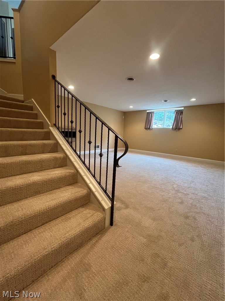 2041 Penhurst Circle NE North Canton OH 44720