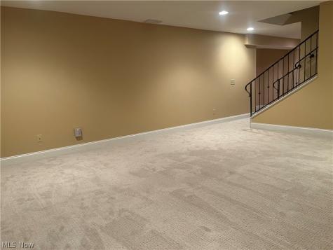 2041 Penhurst Circle NE North Canton OH 44720