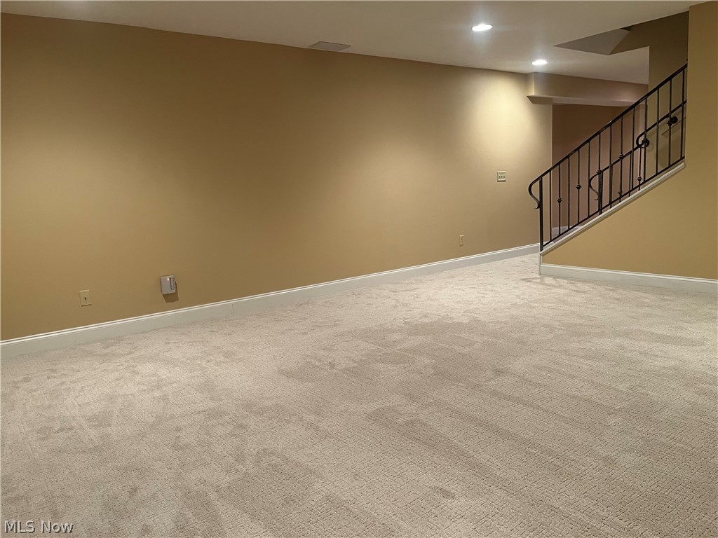 2041 Penhurst Circle NE North Canton OH 44720