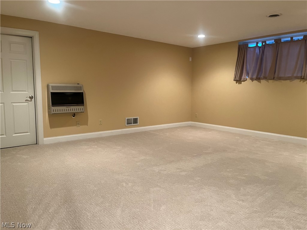 2041 Penhurst Circle NE North Canton OH 44720