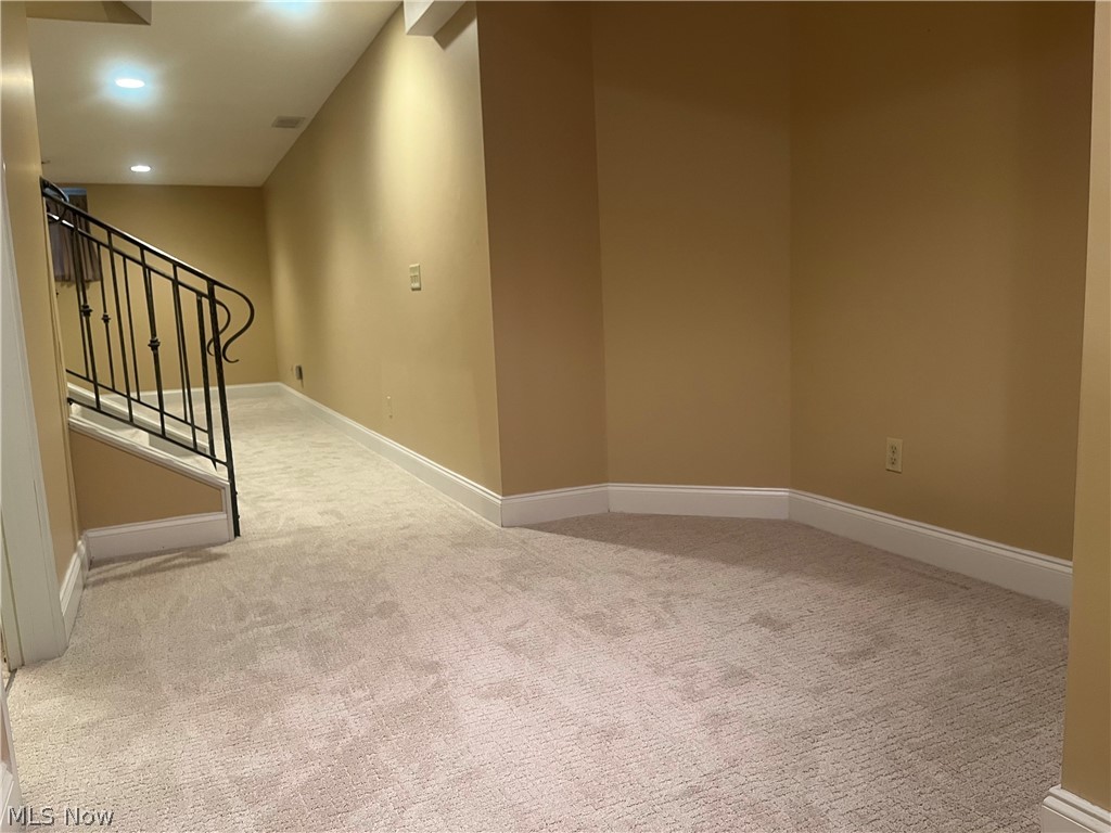 2041 Penhurst Circle NE North Canton OH 44720