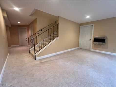 2041 Penhurst Circle NE North Canton OH 44720