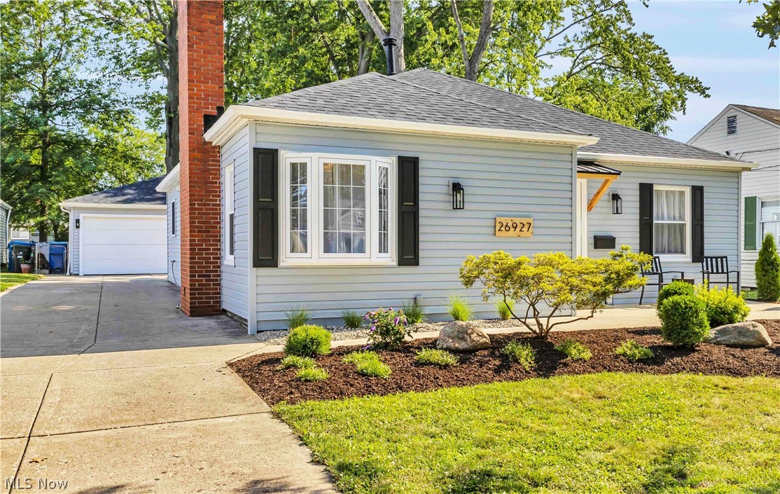 26927 E Oviatt Road Bay Village OH 44140