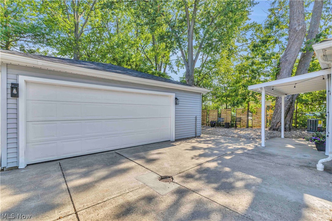 26927 E Oviatt Road Bay Village OH 44140