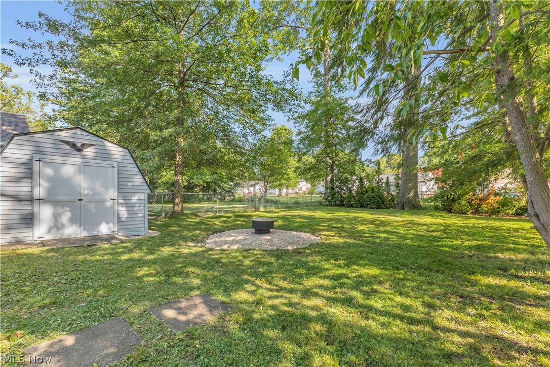 26927 E Oviatt Road Bay Village OH 44140