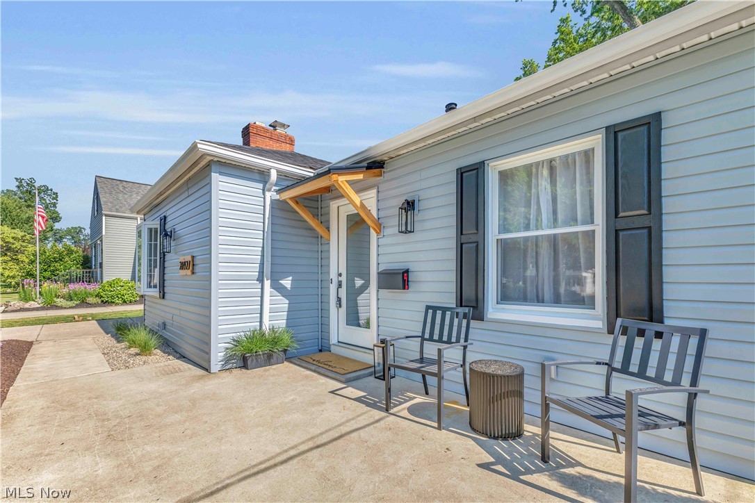 26927 E Oviatt Road Bay Village OH 44140