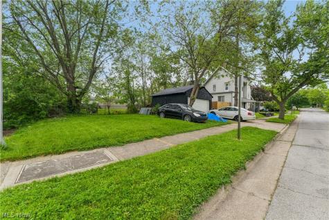 52 E Brookside Avenue Akron OH 44301