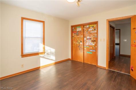 364 25th Street NW Massillon OH 44647